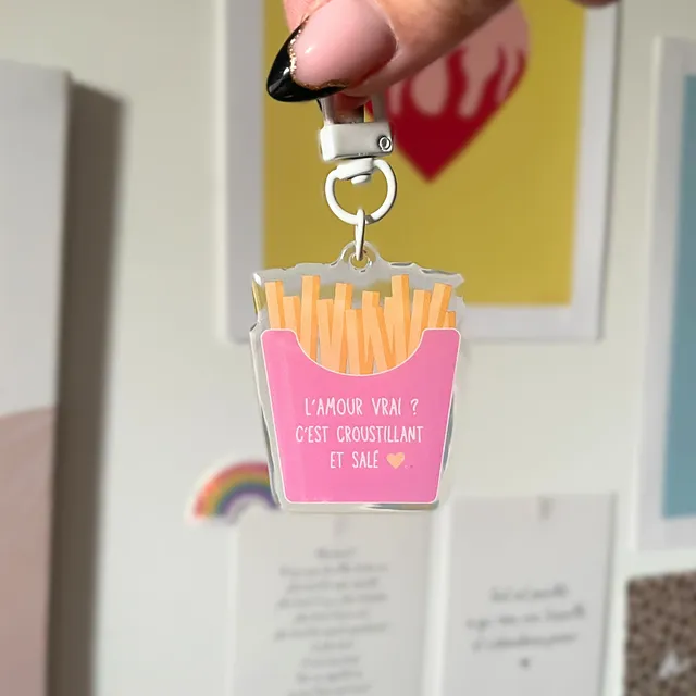 atelier-naholi-porte-cl-frites-rose-acrylique-5-cm image 1