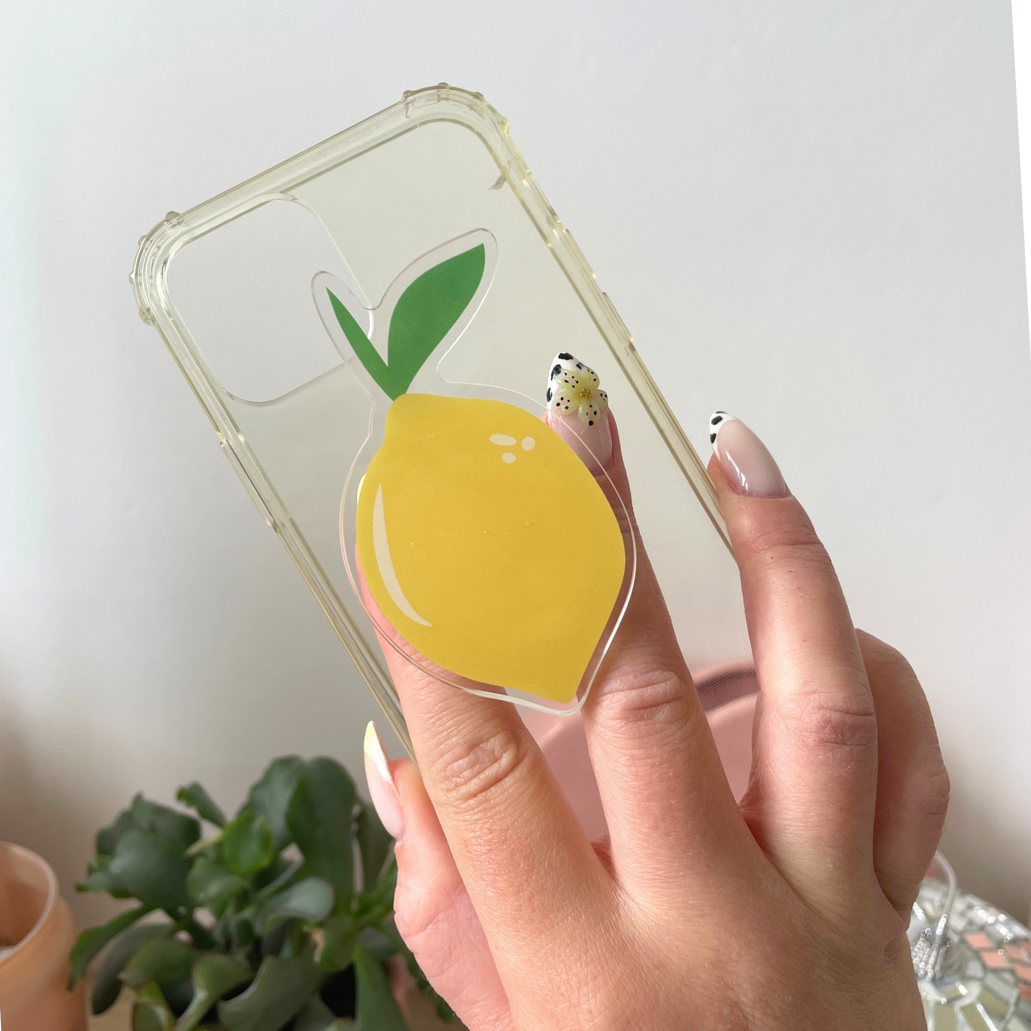 atelier-naholi-citron-phone-grip-support-t-l-phone-acrylique image 2