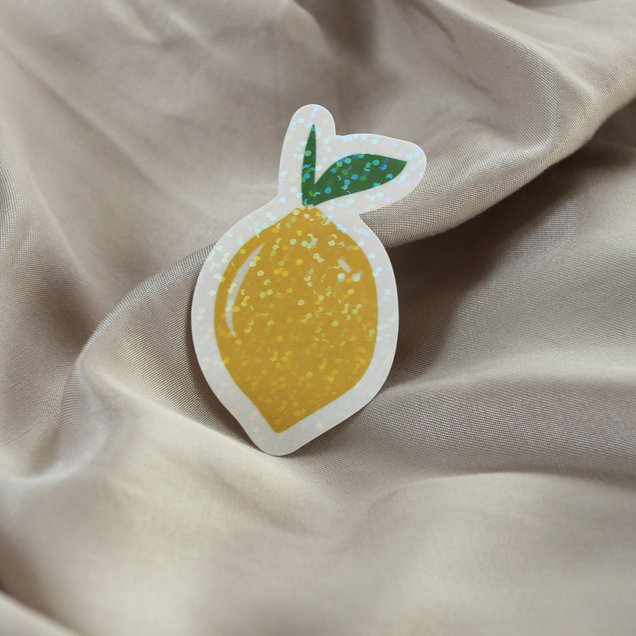 atelier-naholi-stickers-citron-holographique-5-8-cm image 3