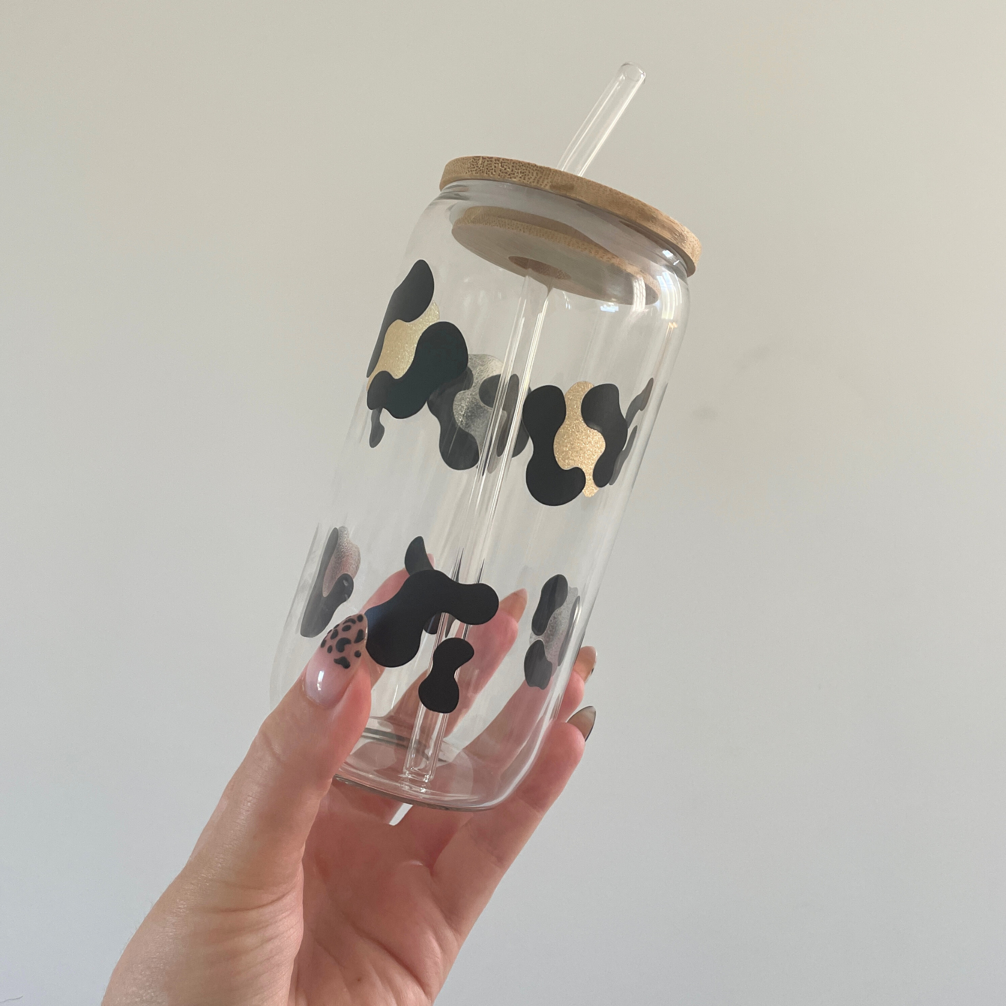 atelier-naholi-verre-paille-l-opard-dor-500-ml-avec-paille image 3
