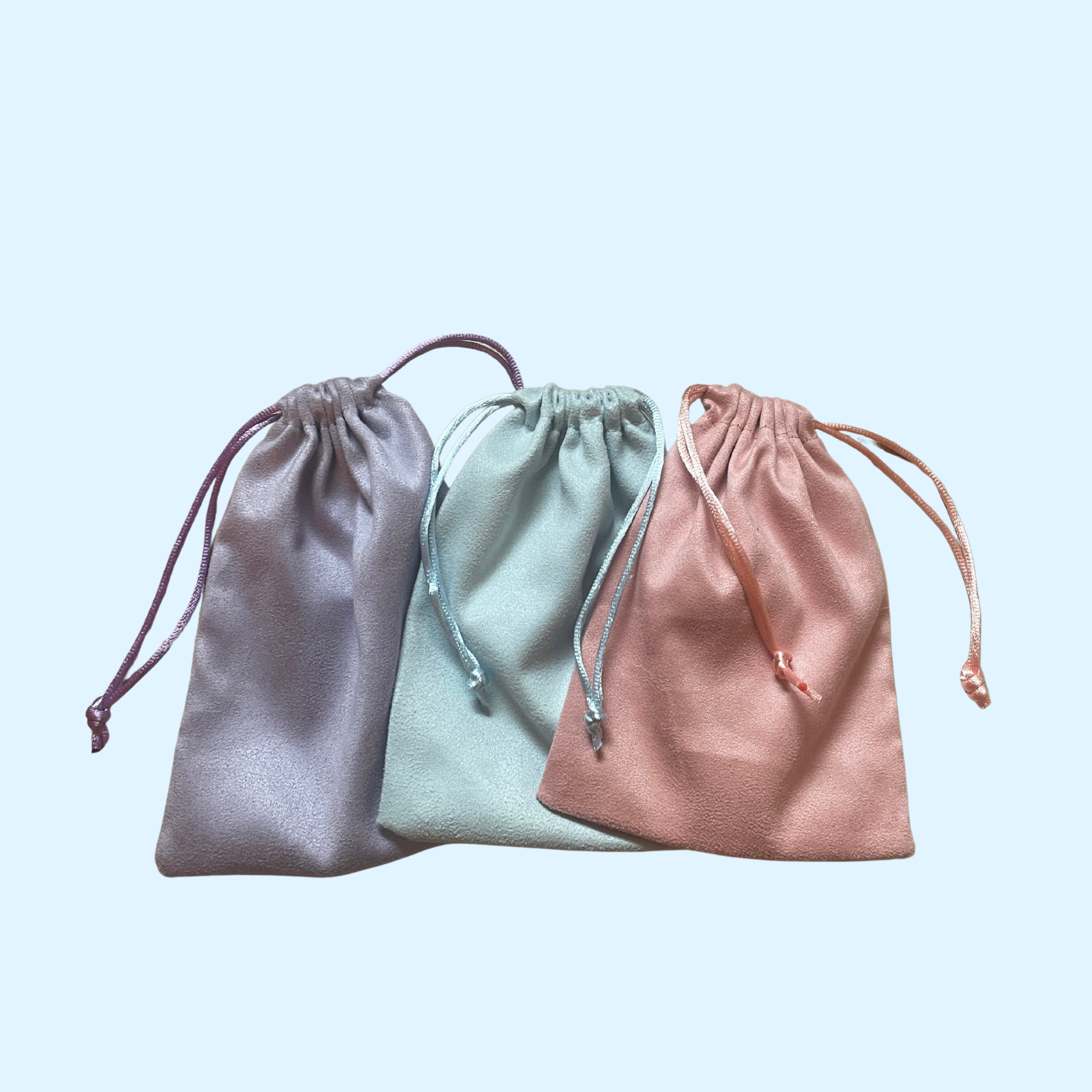 atelier-naholi-pochon-cadeau-velours-personnalis-bleu-ciel-12x16-cm image 2
