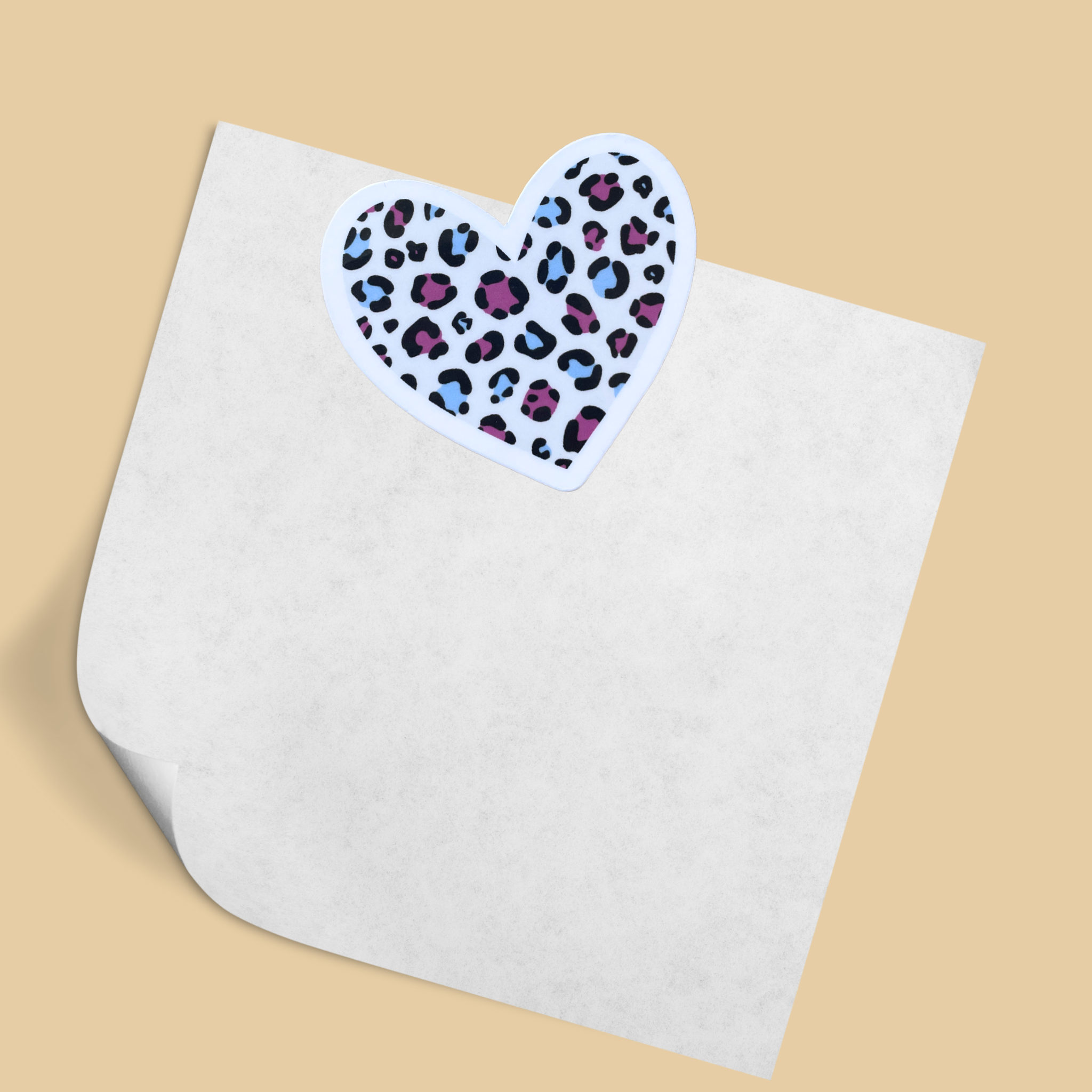 atelier-naholi-magnet-coeur-l-opard-aimant-frigo-brillant image 1