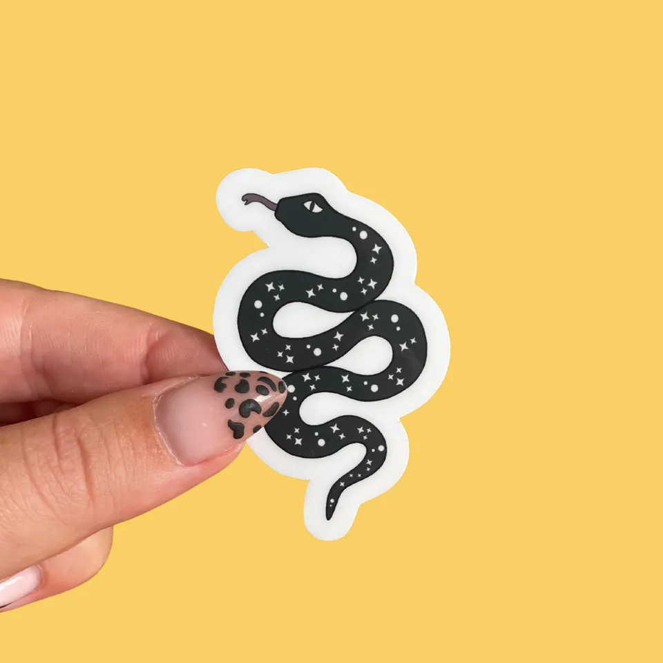 atelier-naholi-serpent-noir-mystique-sticker-transparent-brillant image 1