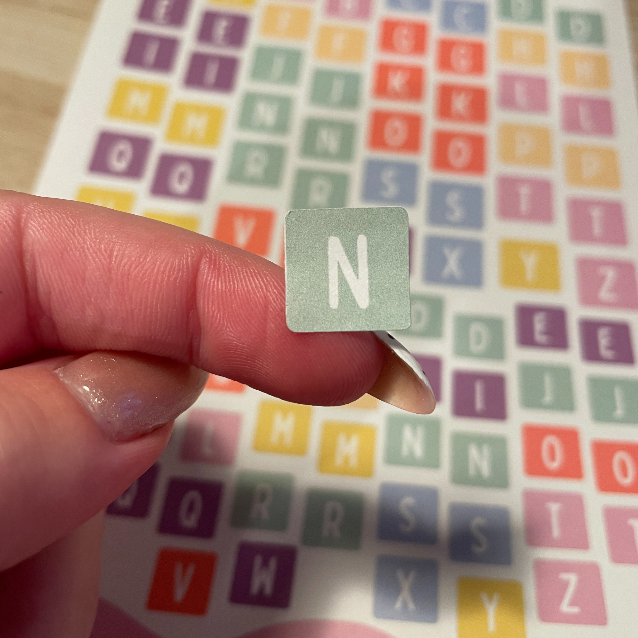 atelier-naholi-planche-de-stickers-alphabet-color-papier-a5 image 2