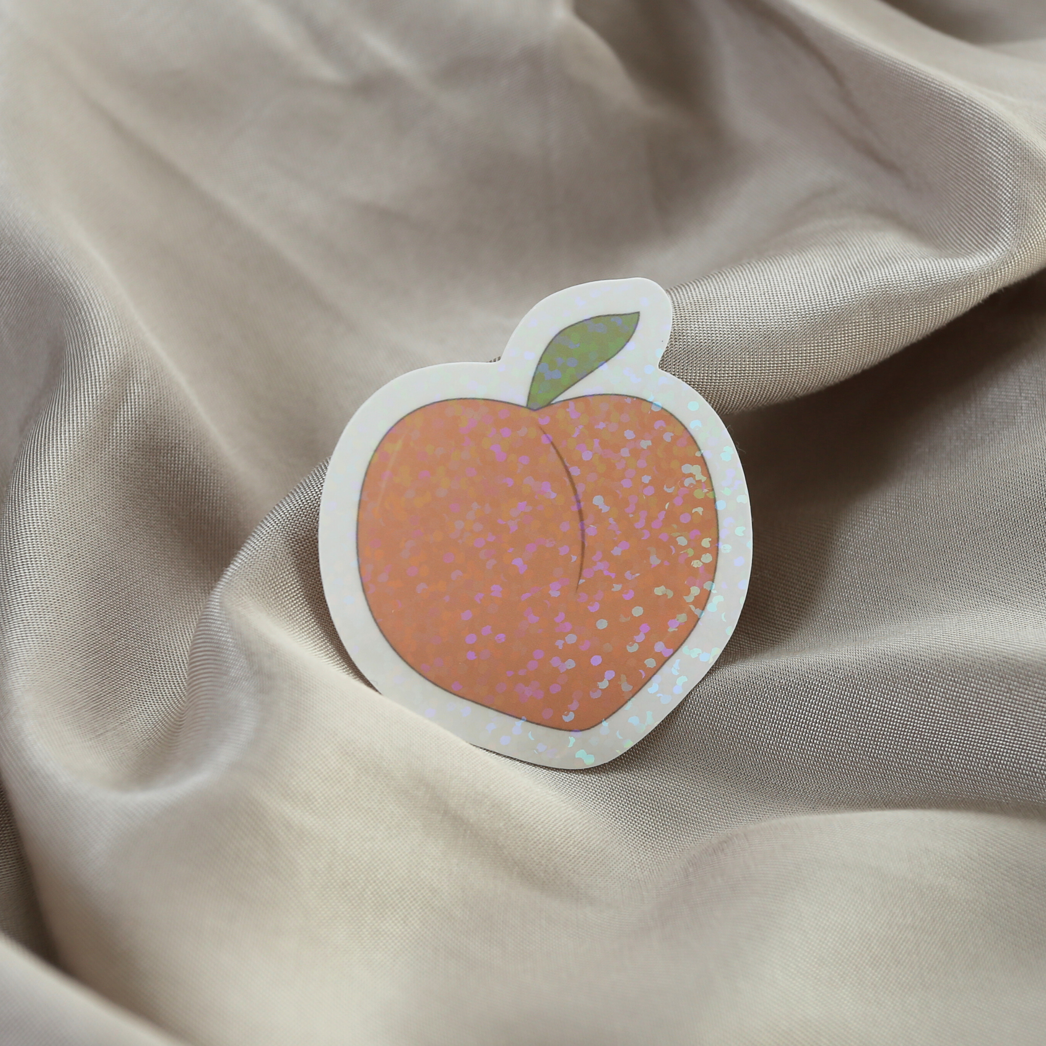 atelier-naholi-stickers-l-unit-p-che-sticker-holographique image 2