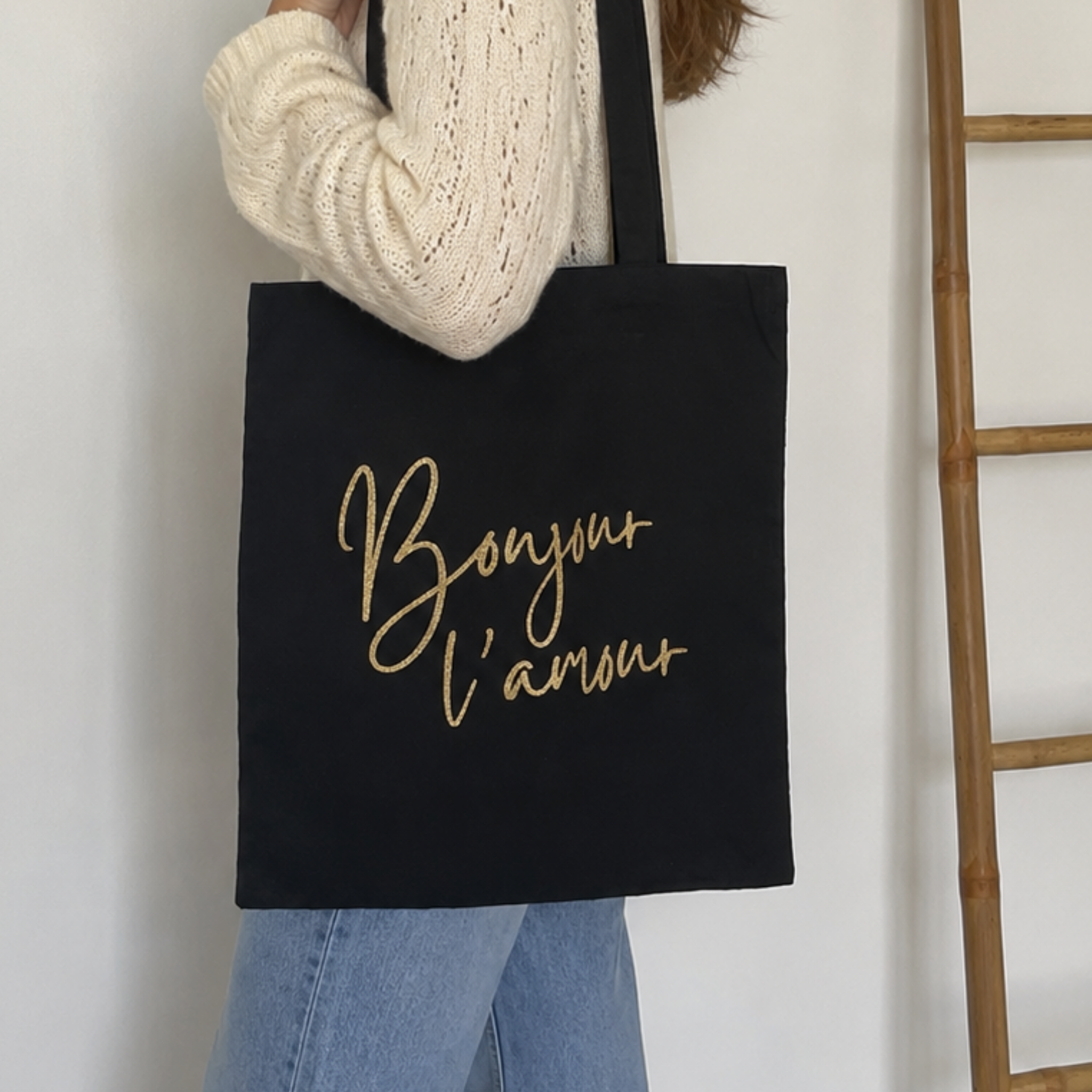 atelier-naholi-bonjour-l-amour-tote-bag-noir-dor-paillettes image 2
